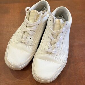 VANS Leather Classic White Sneakers